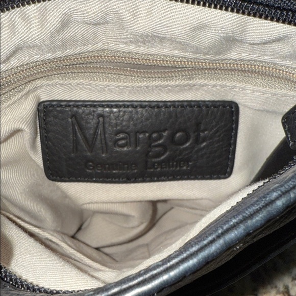 MARGOT Black Pebble Soft Leather Crossbody Bag Purse - Picture 3 of 4